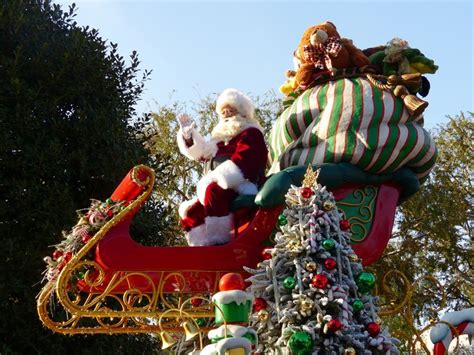 Here Are The Best Christmas Towns In Southern California