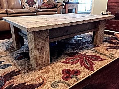 Bring Rustic Charm To Your Home With A Reclaimed Barnwood Coffee Table