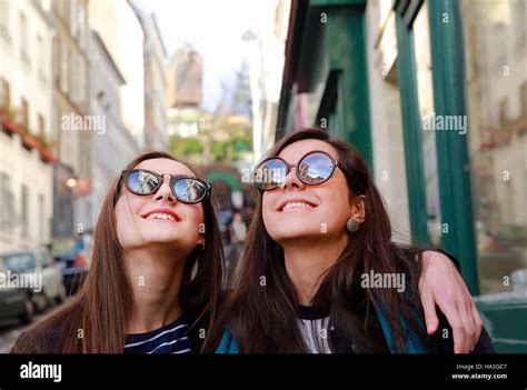 Close Up Portrait Of Beautiful Girls In Paris Stock Photo Alamy