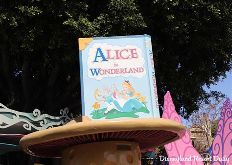Alice In Wonderland Rides And Attractions Disneyland Park