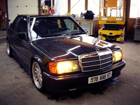 Mercedes Benz W201 190e Carlsson Benztuning