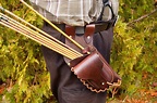 Leather HIP Quiver, Archery Quiver, SMALL Pattern with pocket