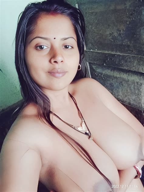 Bhabhi Selfies Nude 4 Pictures Shooshtime