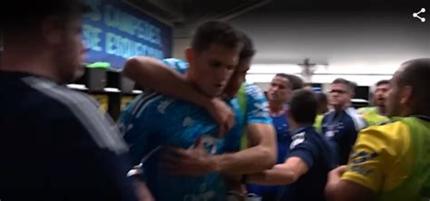 Vídeo De Briga No Vestiário Do Cruzeiro Vaza E Jogador Se Explica Confira Zeiro