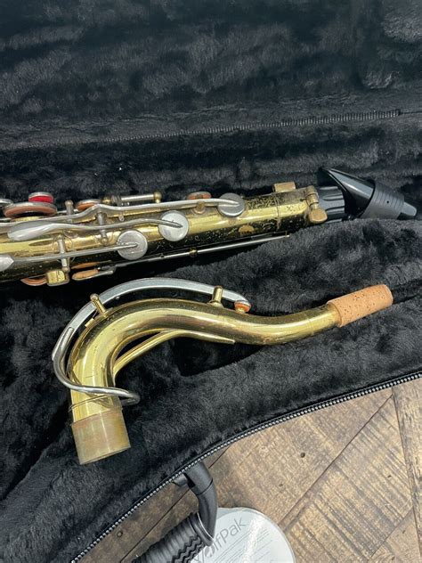 Bundy By The Selmer Company Tenor Saxophone With Hard Case Ebay