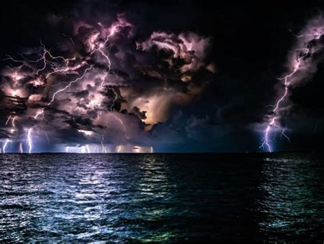 Photographer Captures Cayman Lightning Storm Cayman Compass