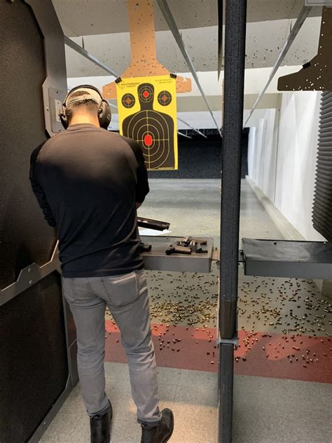 West Coast Armory Indoor Range 72 Photos And 378 Reviews 13216 Se