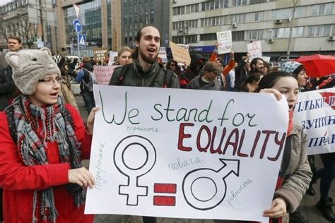 Mulheres Participam De Manifestações Por Igualdade De Gênero E Contra A