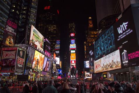 Time Square New York 4k Wallpaper Carrotapp