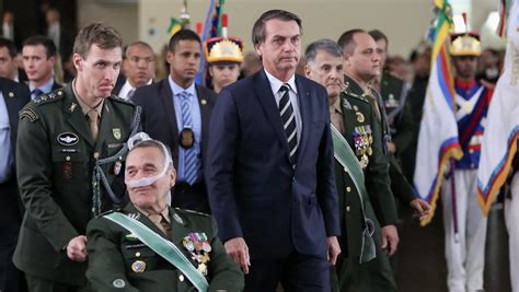 Exército Brasileiro Tem Novo Comandante Bernadete Alves