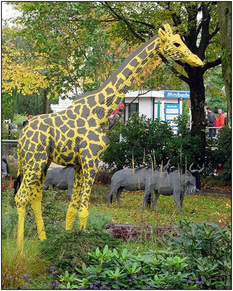 Bronx Zoo Opens Kid Friendly Safari With Lego Animals Moolf
