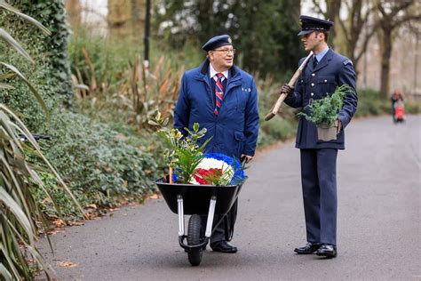 Green Fingered Chorley Garden Designer On His Stunning Wwii Chelsea