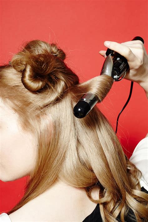 how to curl even the straightest hair because you re probably making one of these 6 common