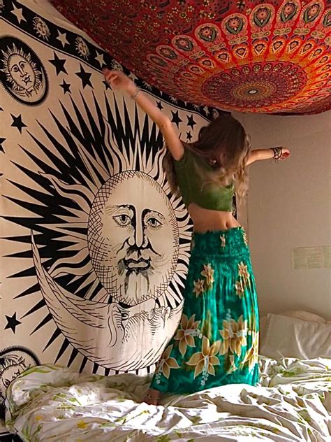Alymichalsky On Insta 🪐 Hippie Outfits Hippy Room Hippie Style