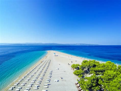 Wir hatten jeden tag einen sauberen strand!sehr schöne schattige und bilder strand crikvenica 2016. Kroatien Strand - Bilder und Stockfotos - iStock