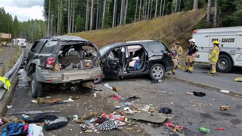 Two Dead 5 Injured In Highway 26 Crash Katu