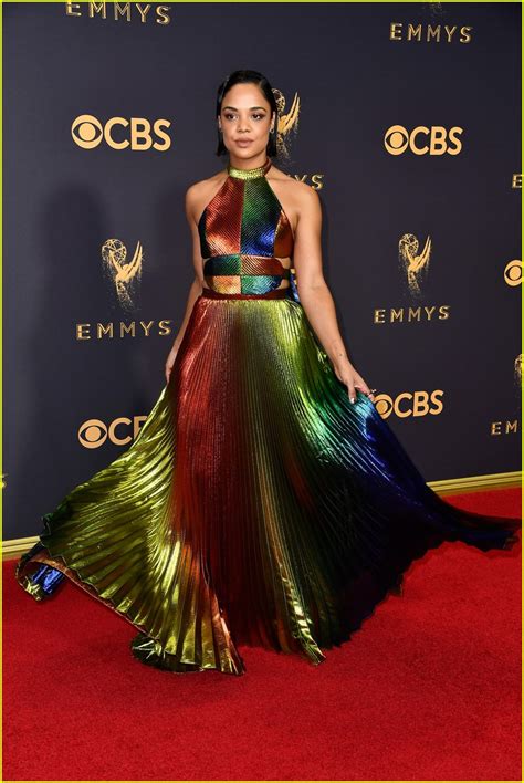 On sunday the presumed couple were spotted engaging in some pda — along with a third celeb: Tessa Thompson Kisses Someone New After Taika Waititi ...
