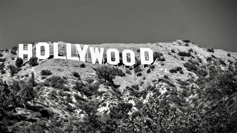 Download Greyscale Hollywood Sign Wallpaper
