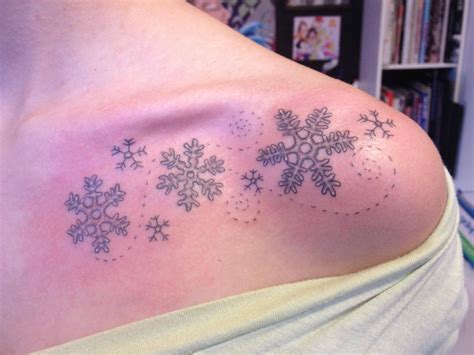 Pin By Brian Renwick On Tattoos Tattoos Snow Flake Tattoo Snow Tattoo