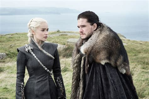 Photo Of Jon Snow And Daenerys Targaryen Kissing Jon