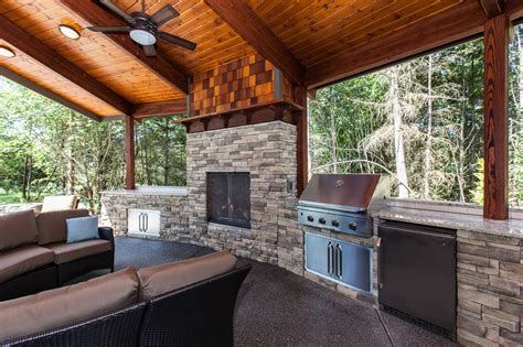 Covered Outdoor Living Area With Grill Refrigerator And Fireplace Outdoor Covered Patio
