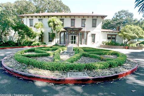 Officers Club Gets An Extension Army Promises To Keep Fort Mason