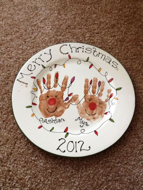 Christmas Reindeer Handprint Plate Preschool Christmas Christmas