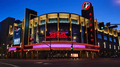 Regal Cinemas Announces August Reopening Of Us Theaters Variety