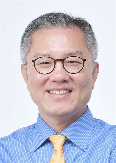 Jun 11, 2021 · 조국 아들 혐의에 '학폭 피해' 거론. 한국당 "최강욱, 조국 아들 인턴증명서 허위 발급으로 고발"