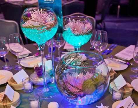 Take Your Wedding To The Next Level With Great Table Designs