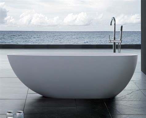 Einen platz zum entspannen, einen raum der inspiration, einen ort der. Freistehende Ei Form Design Badewanne aus Mineralguss ...