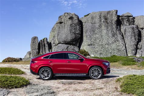 Sociedade Comercial C Santos — Novo Gle Coupé Chega Em Junho 2020 E