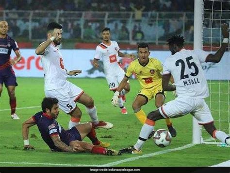 Indian Super League Atk Fc Goa Play Out Goalless Draw Football News