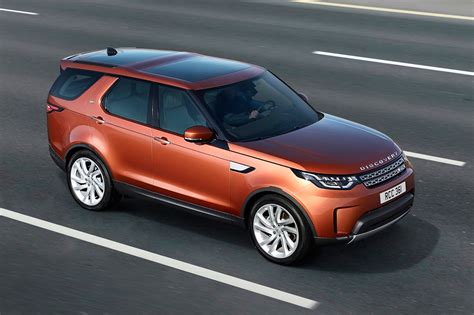First Look 2017 Land Rover Discovery