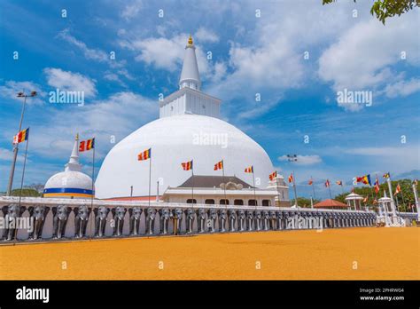 Ruwanweli Maha Seya Stupa Built In Anuradhapura Sri Lanka Stock Photo