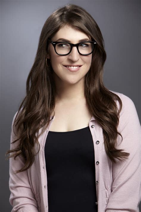 Big Bang Theory Star Mayim Bialik Encourages High School Girls To