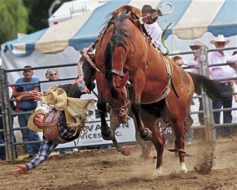 Helmuth Of Ellensburg Wins Bull Ride