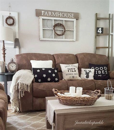 27 Rustic Farmhouse Living Room Decor Ideas For Your Home