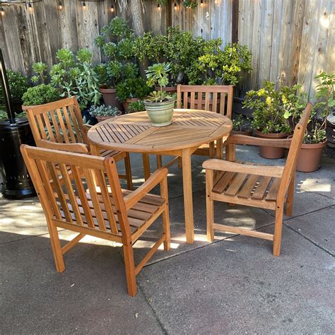 Sunnydaze Meranti Wood Outdoor Dining Table With Teak Oil Finish 42