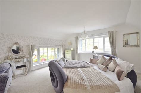 There are around 1 rooms in warren, nj, to ease your trouble we have jotted down a series of affordable and luxurious rooms, starting from a price range of. Littlebeck Warren | Silver Room