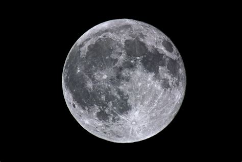 A pink full moon will light up the sky monday night, but will april's supermoon actually be pink? The Digiscoper: Tonight's Moon