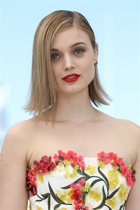 Bella Heathcote At The Neon Demon Photocall At 2016 Cannes Film