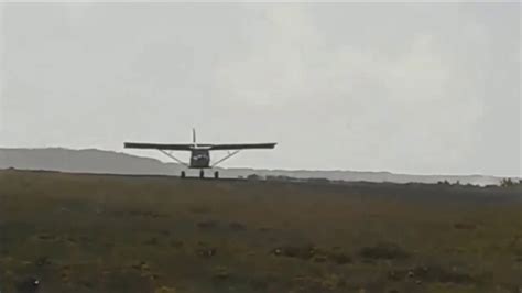 Landing In Gusty Winds Youtube