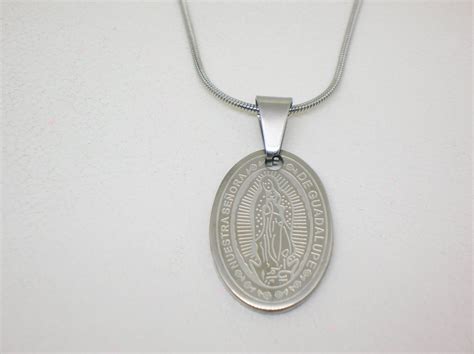 Dije Medalla Virgen Nuestra Señora De Guadalupe Acero