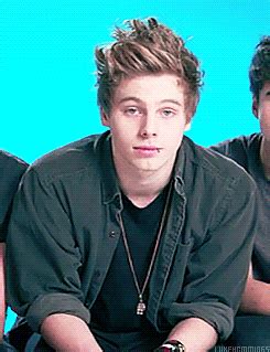 Luke Hemmings Gif Hunt Under The Cut You Ll Fi Tumbex