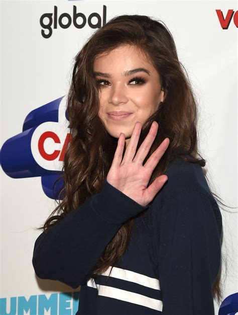 Hailee Steinfeld At Capitals Summertime Ball In London 06102017