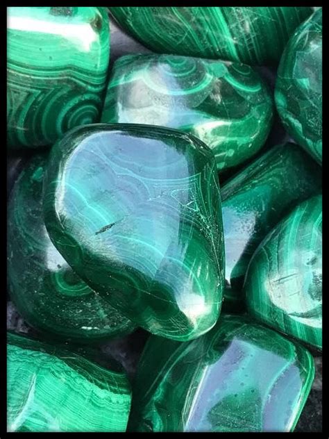 ℳ𝒶𝓁𝒶𝒸𝒽𝒾𝑒𝓉 Green Aesthetic Crystal Aesthetic Dark Green Aesthetic