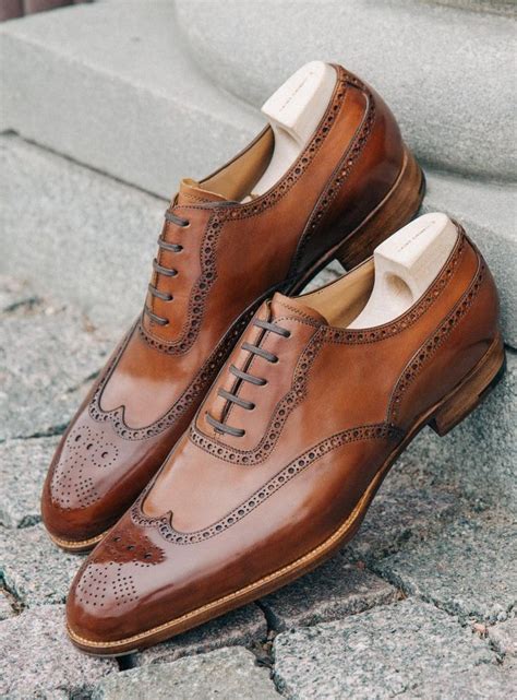 This is something you'll be able to appreciate better with leather. Richelieu marron | Dress shoes men, Gentleman shoes ...