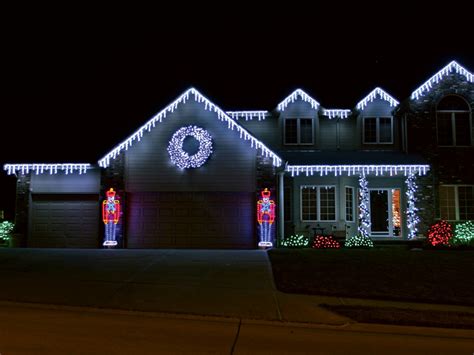 Easy Outdoor Christmas Lights 15 Great Sources Of Beautifying Your