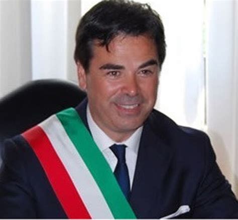 Franco landella (foto presa da facebook). Man rams car at Foggia police and stabs officer after ID ...